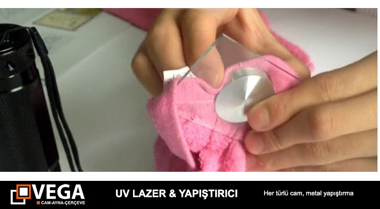 uv-lamba-yapistirici2